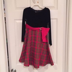Black red girls dress size 6.